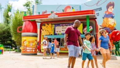 Woody's Lunchbox quick service at Disney World's Hollywood Studios Toy Story Land