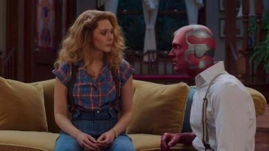 Wanda (Elizabeth Olsen) and Vision (Paul Bettany) in 'WandaVision'