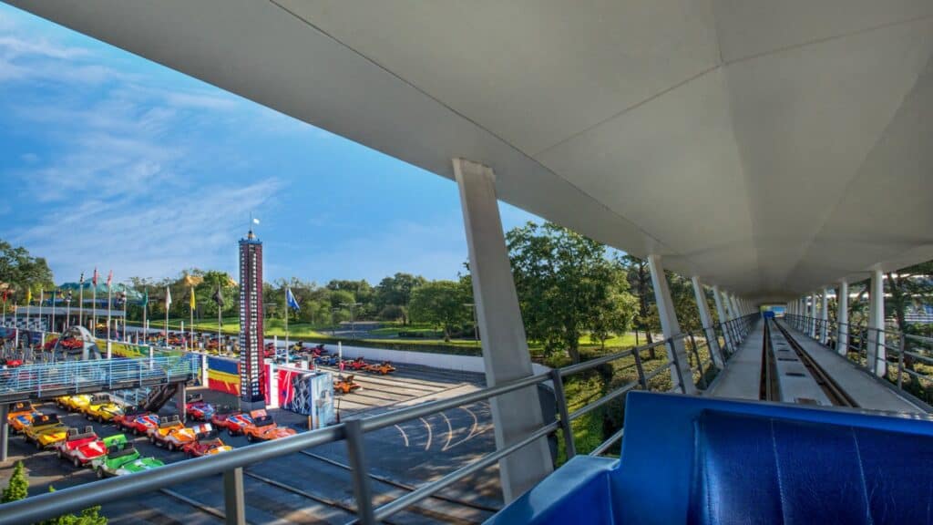 PeopleMover and Tomorrowland Speedway