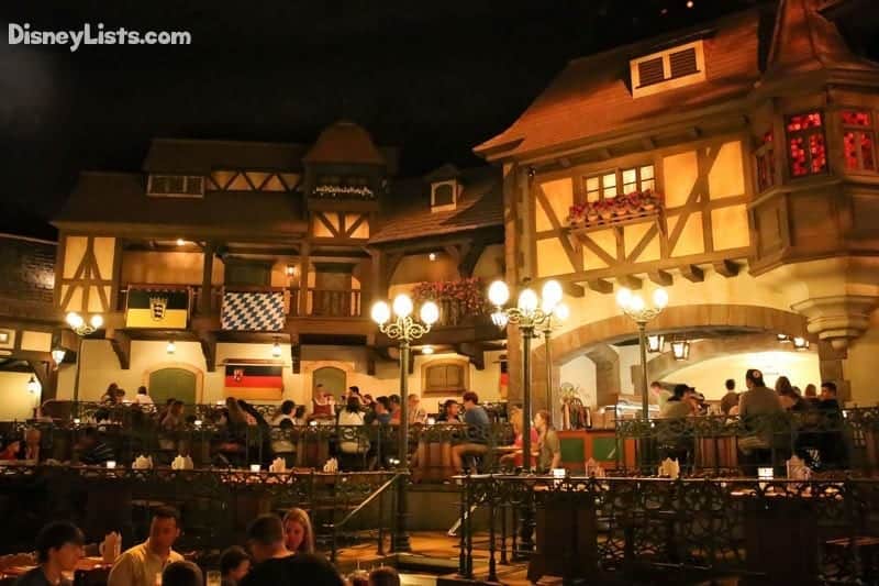 Biergarten-Seating