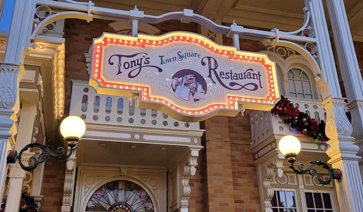 Tonys-Town-Square