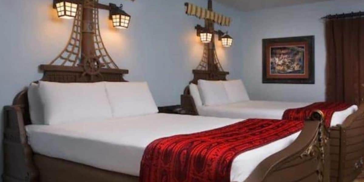 disney-caribbean-beach-resort-pirate-rooms