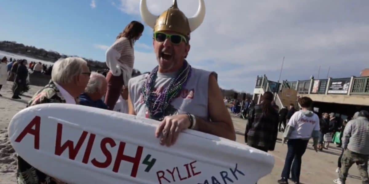 newport-polar-plunge-disney-charity