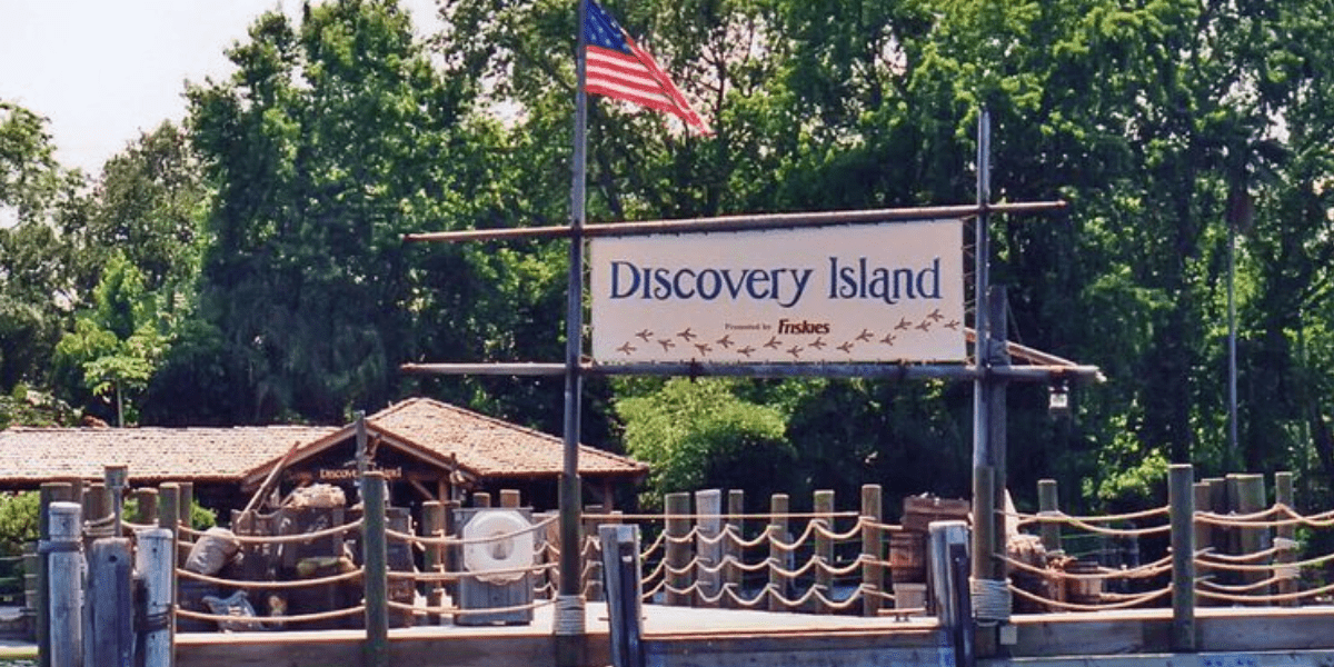 Dock at Discovery Island