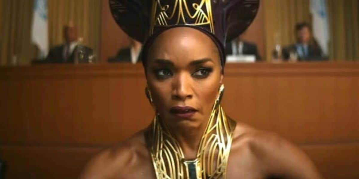 Angela Bassett in 'Black Panther'