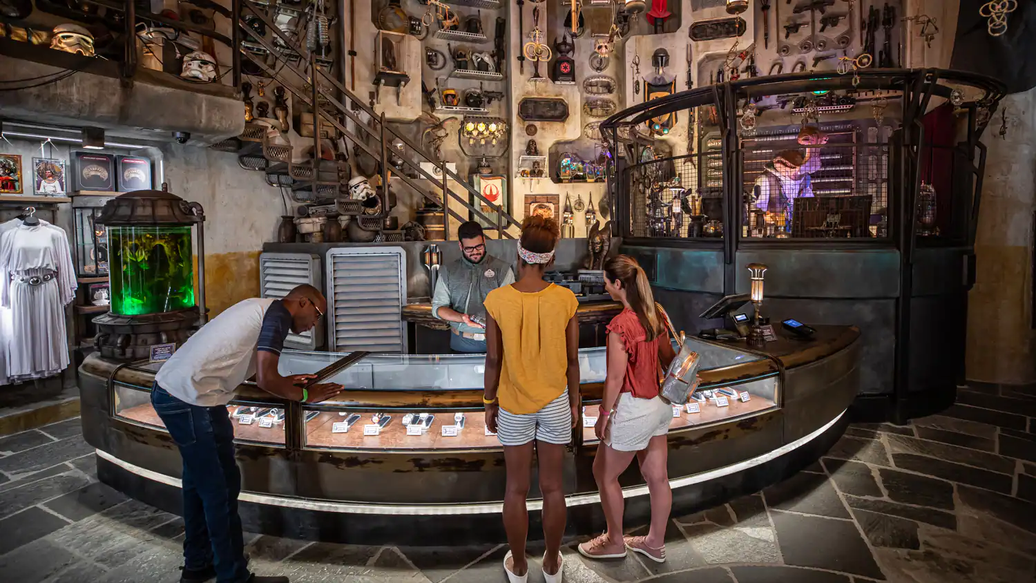 Dok Ondar Den of Antiquities, Star Wars Galaxy's Edge Disney's Hollywood Studios