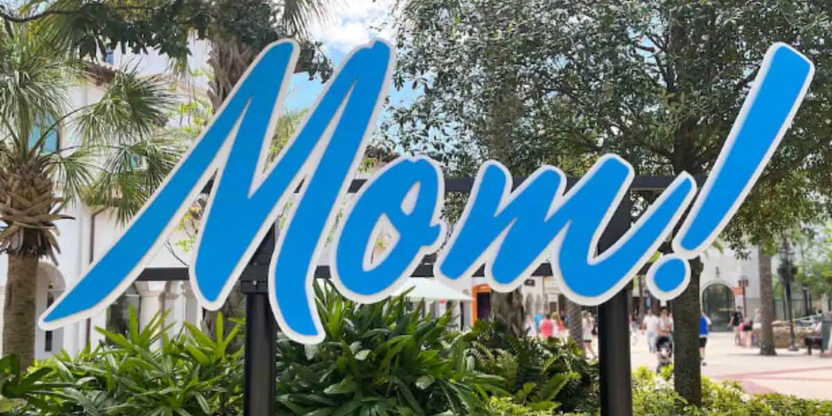 mom disney springs