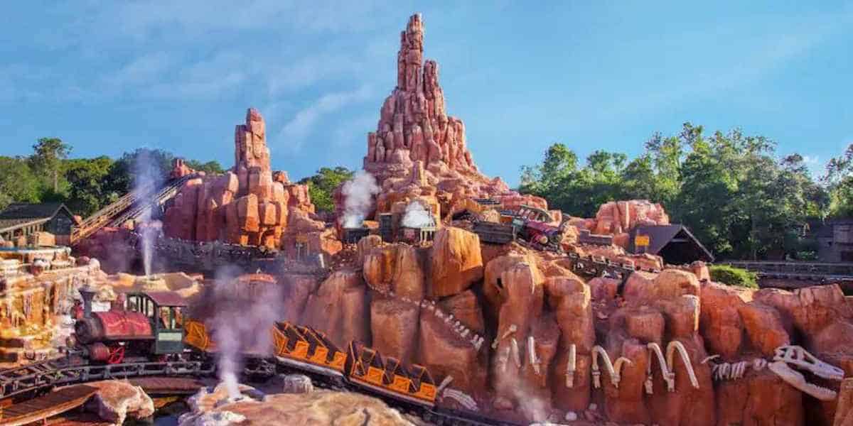 disneyland accidents