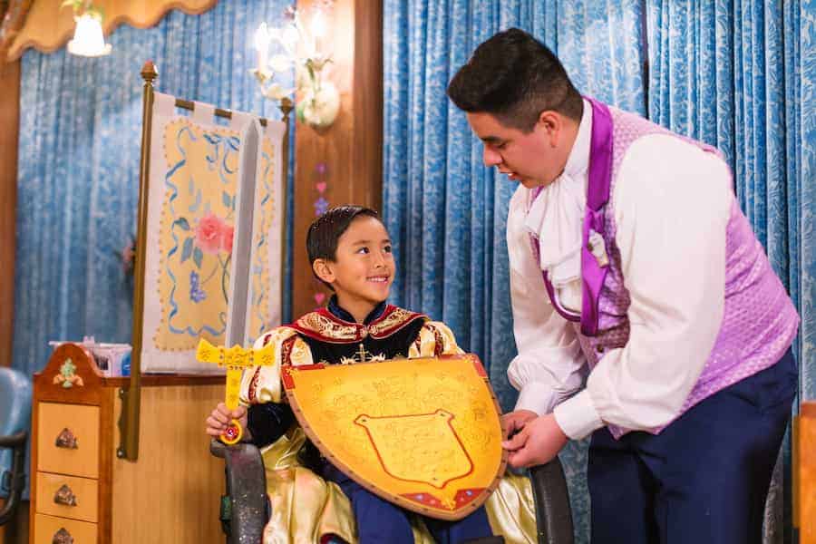 Bibbidi Bobbidi Boutique Deluxe Knight Package