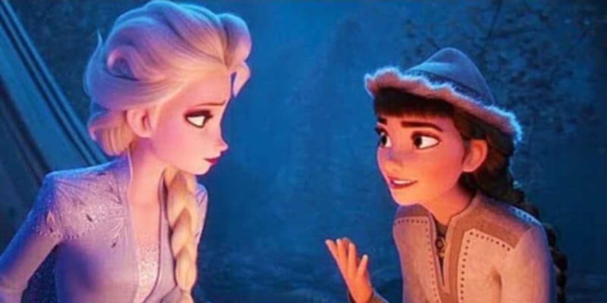 Elsa (L) and Honeymaren (R) talking in 'Frozen II'