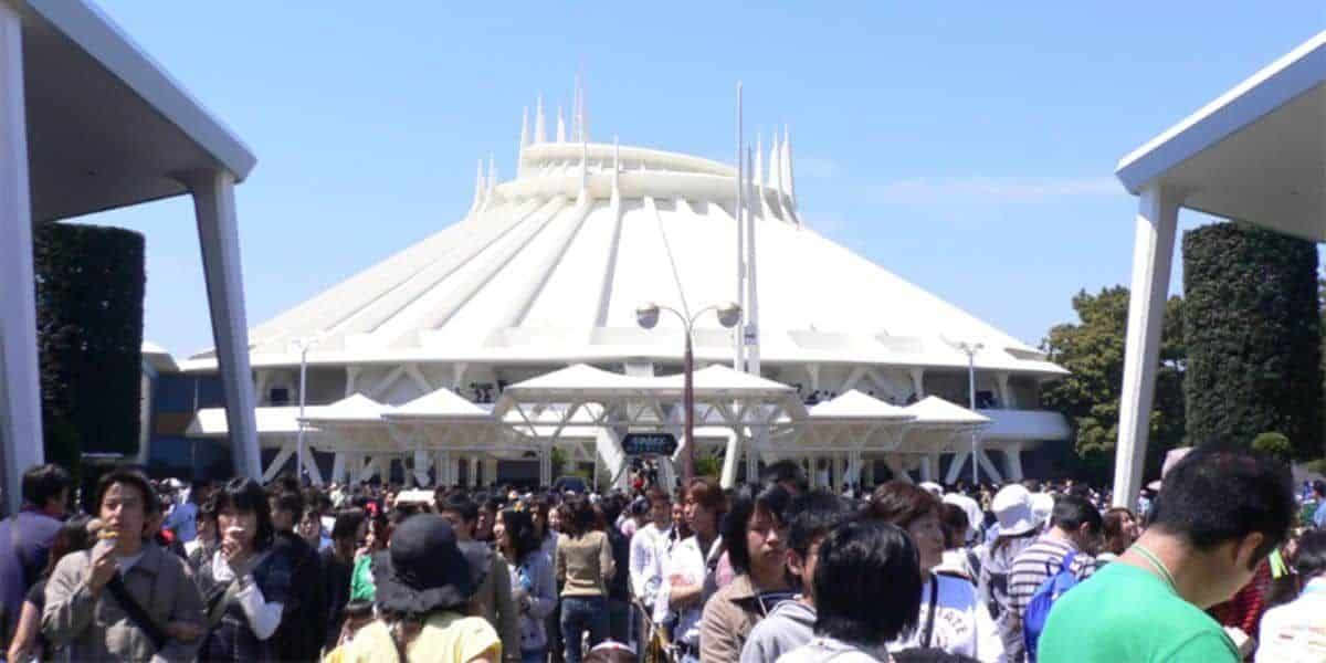 Space Mountain Tokyo Disneyland