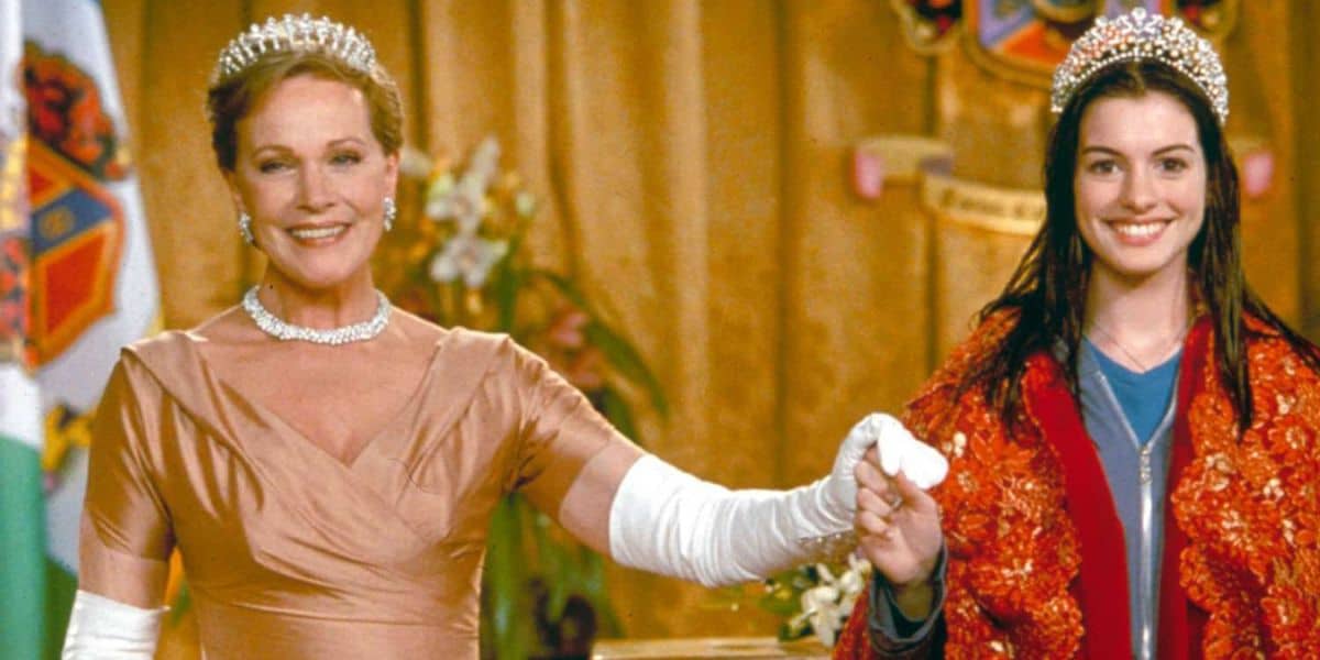 Julie Andrews and Anne Hathaway in 'The Princess Diaries.'