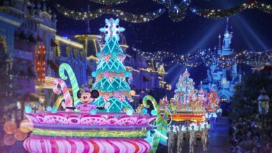 Mickey's Dazzling Christmas Parade at Disneyland Paris, complete with fake snow (AKA snoap)