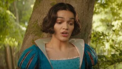 Rachel Zegler as Snow White, looking shocked