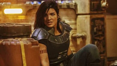 Cara Dune (Gina Carano) taking cover in 'The Mandalorian'