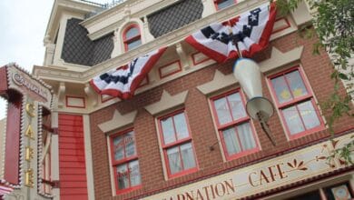 The outside of Carnation Cafe Disneyland