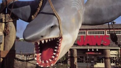 Jaws at the entrance to the ride at Universal Studios Japan
