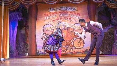Two performers during Hoop-Dee-Doo Musical Revue