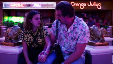 Eleven and Jim Hopper in the mall in 'Stranger Things'