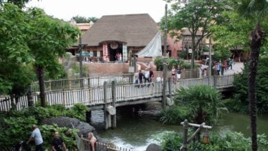 Guests walking around in Adventureland at Disneyland Park (Paris)