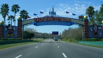 The iconic Walt Disney World entrance arch