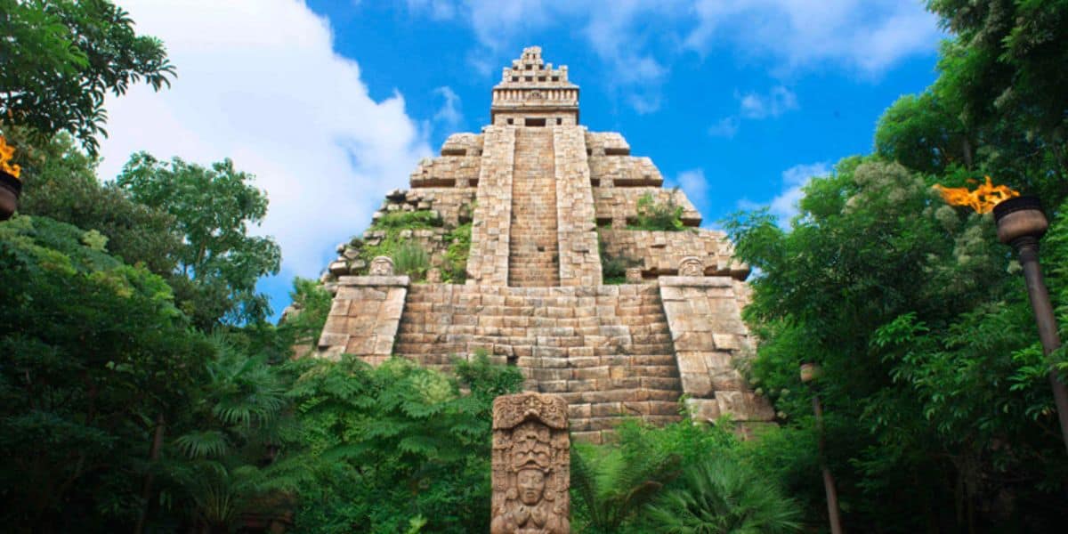 Exterior of Indiana Jones ride at Tokyo DisneySea