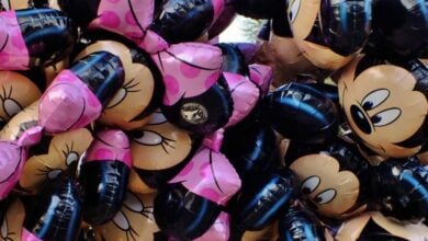 Minnie & Mickey Mouse balloons.