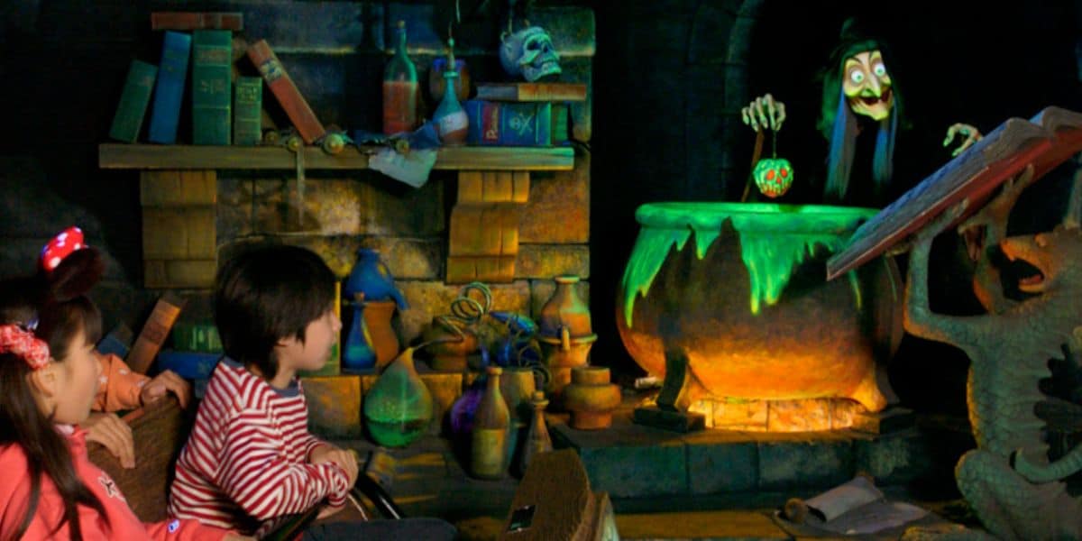 Kids ride Snow White's Adventures at Tokyo Disneyland