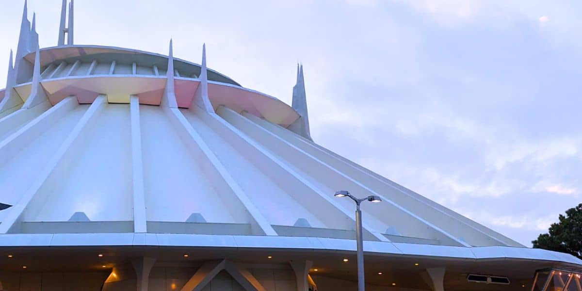 space mountain at tokyo disneyland