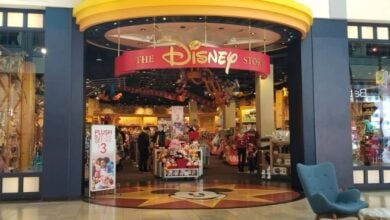 Entrance to the Disney Store at a mall