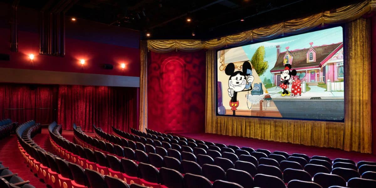 Vacation Fun - An Original Animated Short with Mickey & Minnie at Disney World's Hollywood Studios park